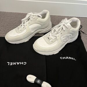 Like new Chanel white sneakers size 37.5